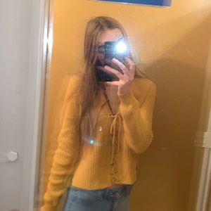 Meet your Posher, Maura